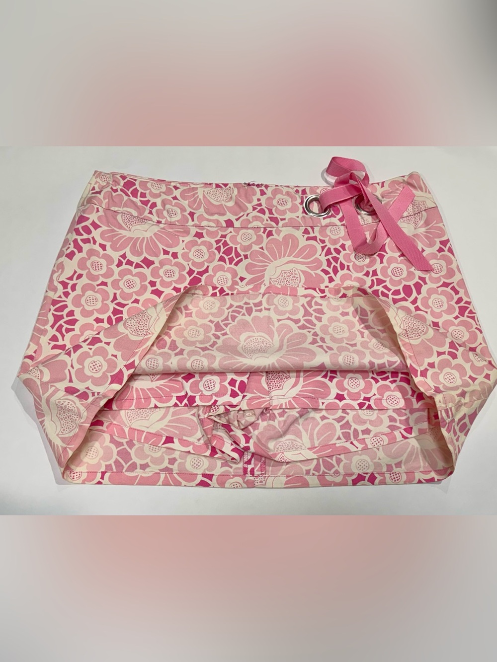 Lilly Pulitzer Pink Floral Skort Size 8 - Ribbon Tie Zip Back - Picture 3 of 5